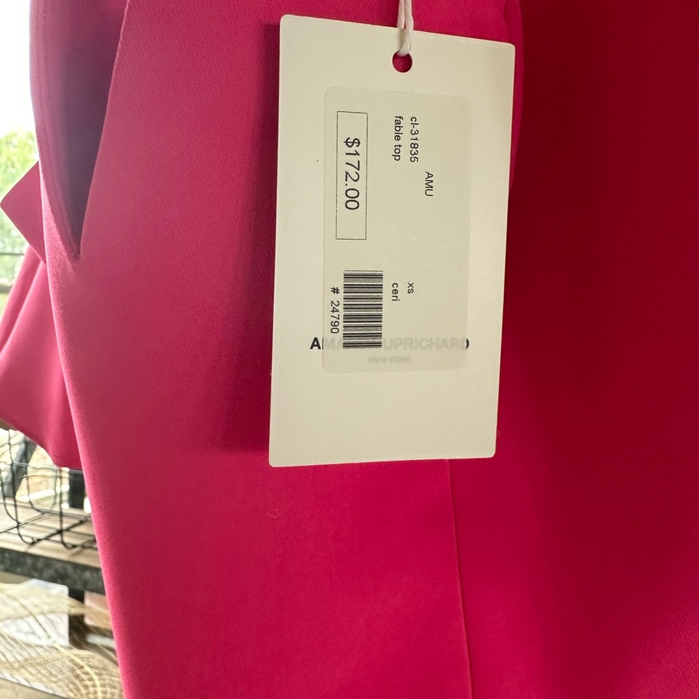 Amanda Uprich cutie bright two piece pink set - Picture 4 of 9